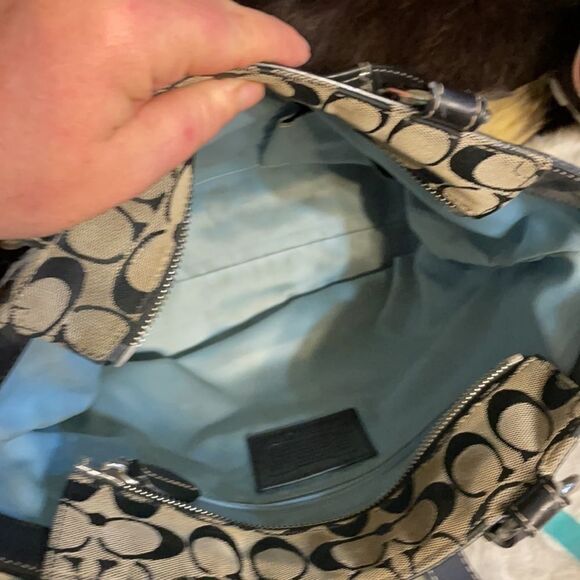 Coach purse (4107)  - Picture 8 of 16